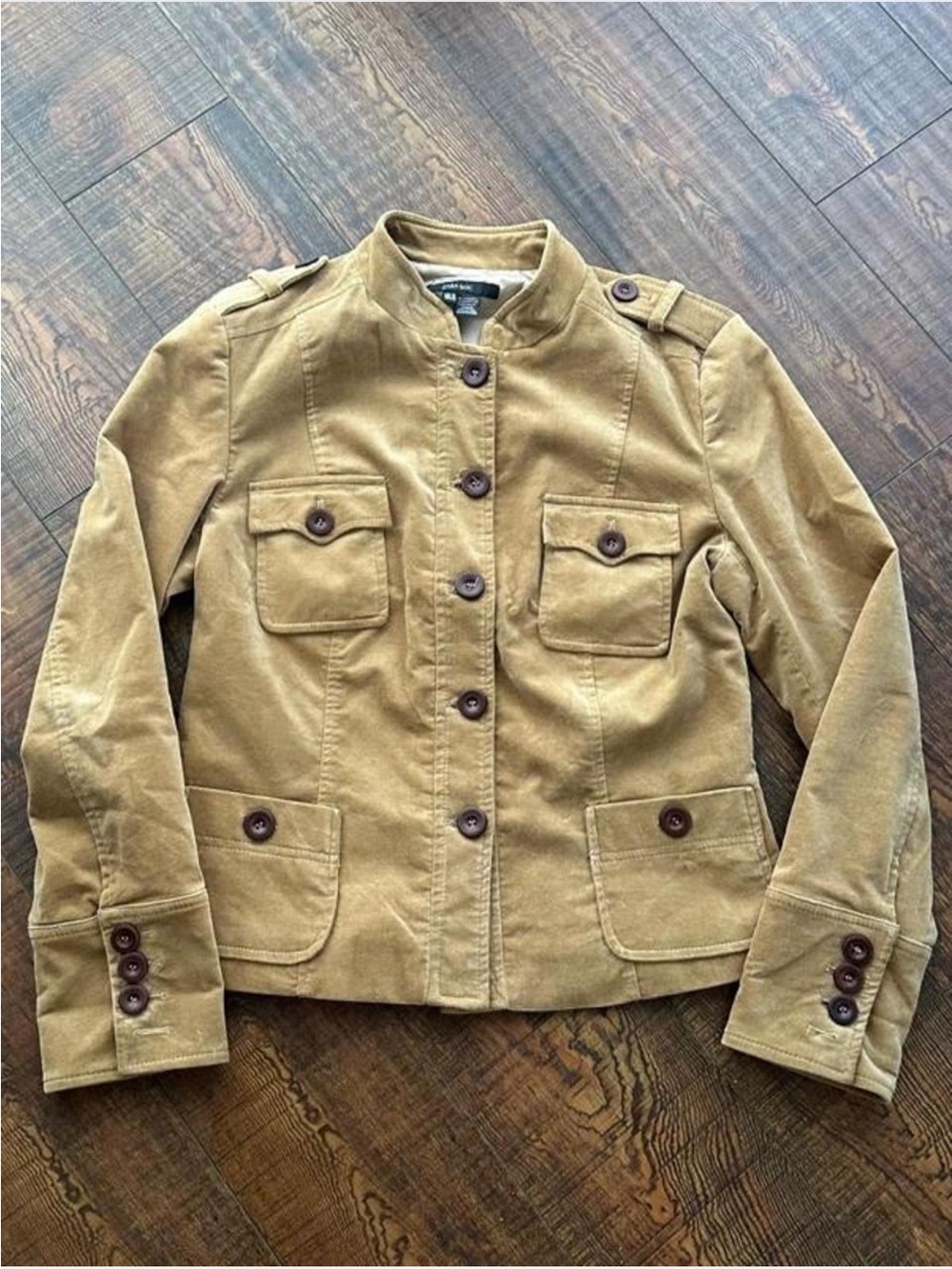Casual Military-Inspired Women’s Jacket in Khaki / Beige